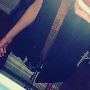 Meet your Posher, Riley